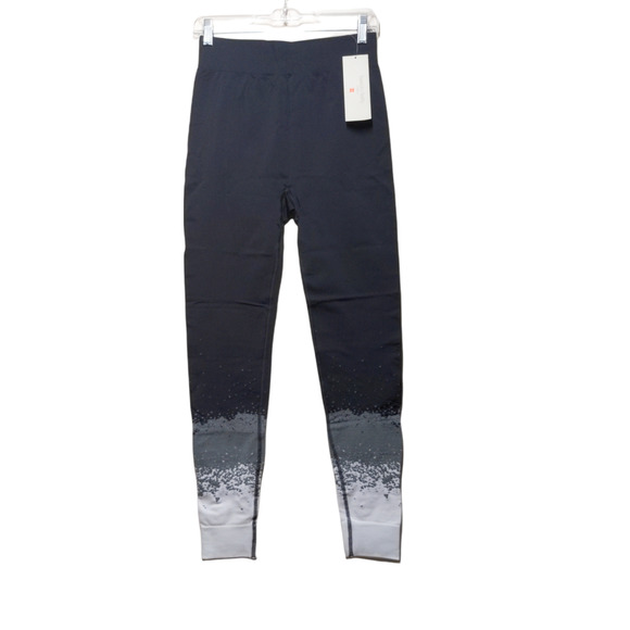 Sweaty Betty Ski Base Layer Bottoms in White Snowfall Jacquard - Size XL - NWT - Picture 1 of 13